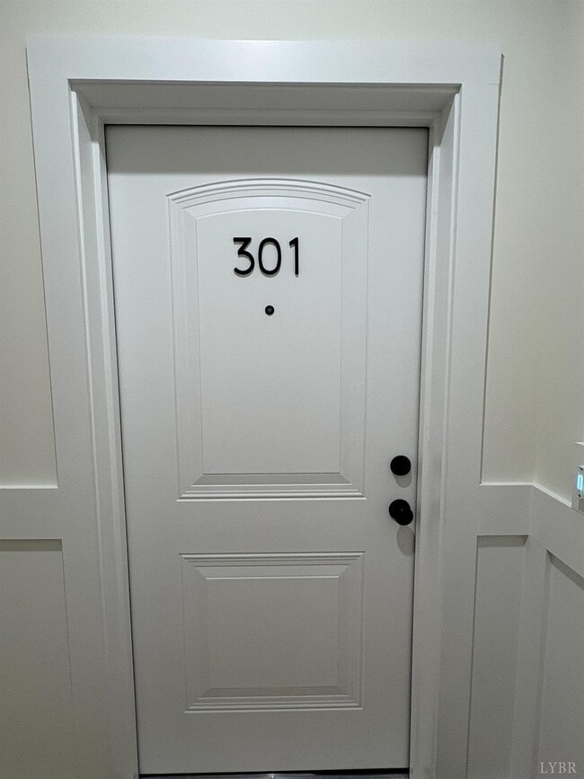 Photo - 420 Capstone Dr