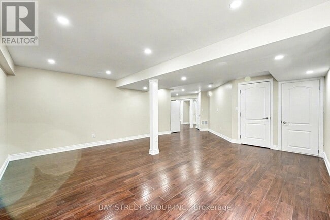 Photo - 19 Goldlist Dr