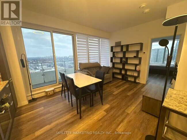 Photo - 75 Canterbury Pl Unit 2802