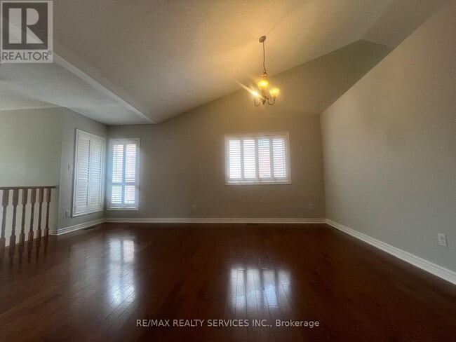 Photo - 7 Ladywood Ct