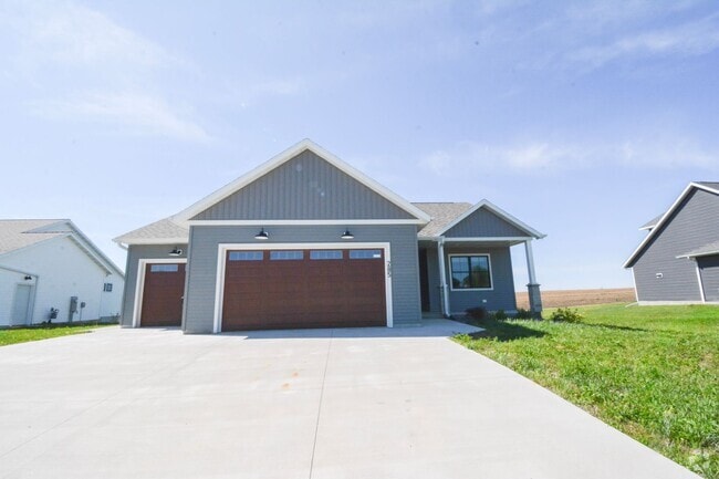 Building Photo - Luxury Country Side Living: 4 bed 3 bed St... Rental
