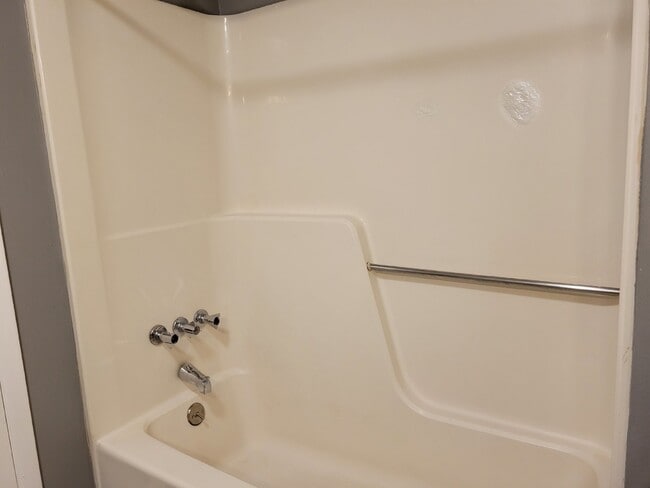 Photo - "Charming 2-Bedroom Haven on Glenn Street – Cozy Comfort Awaits in Decatur!" Unidad Apt 4