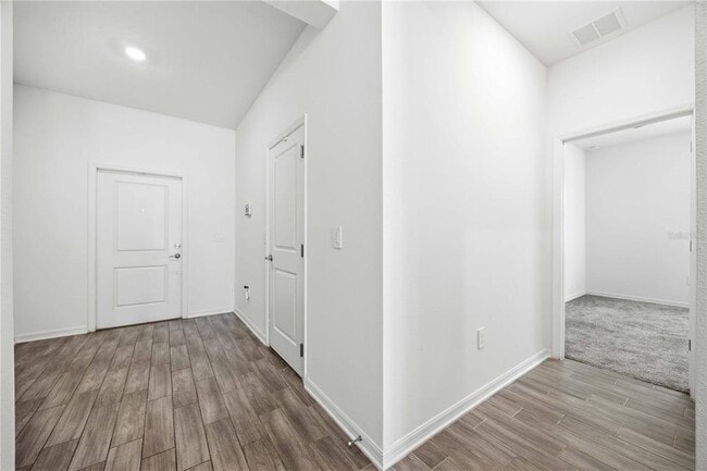 Photo - 122 Inman Blvd