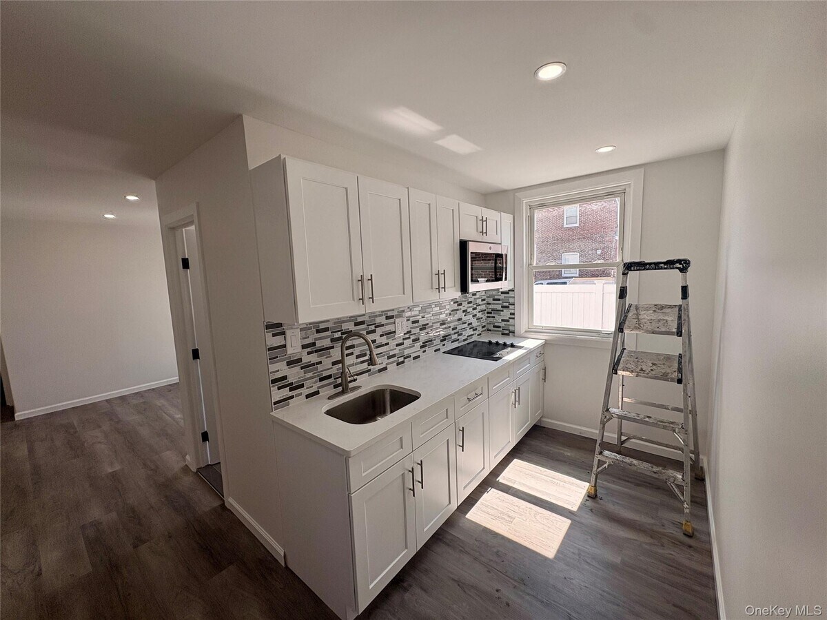 Photo - 450 Revere Ave