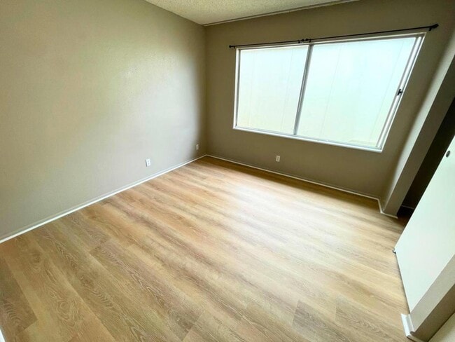 Photo - 46-232 Kahuhipa Street #C205