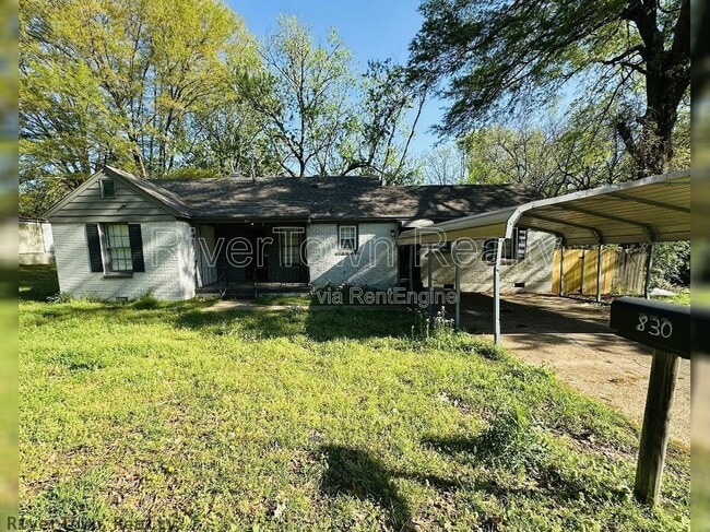 Photo - 830 Marsh Ave