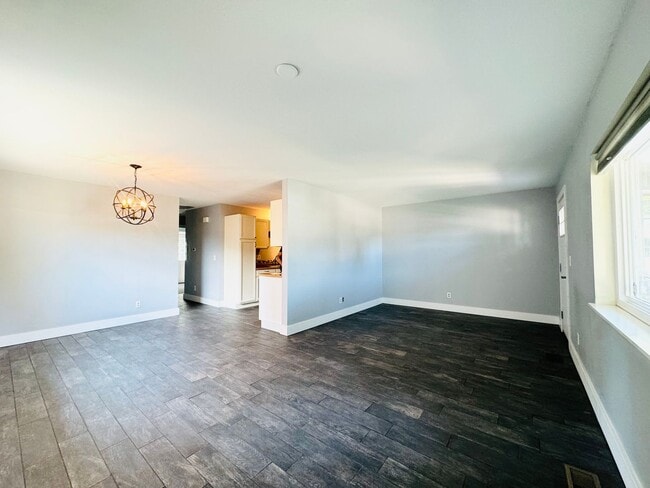 Photo - Cute 3 bedroom/ 1.5 bath Ranch Style House with 2 car attached garage in Windsor, CO