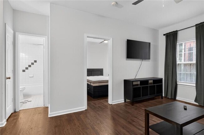 Photo - 1021 Ada Ave NW