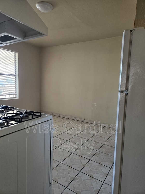 Photo - 1017 N Main Ave