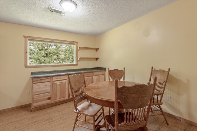 Photo - 86 Oak Hill Dr