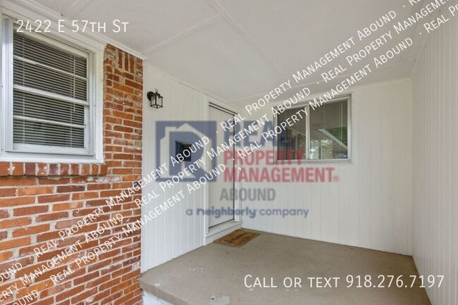 Photo - 2422 E 57th St