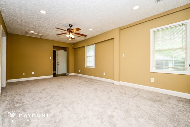 Photo - 325 Longview Rd