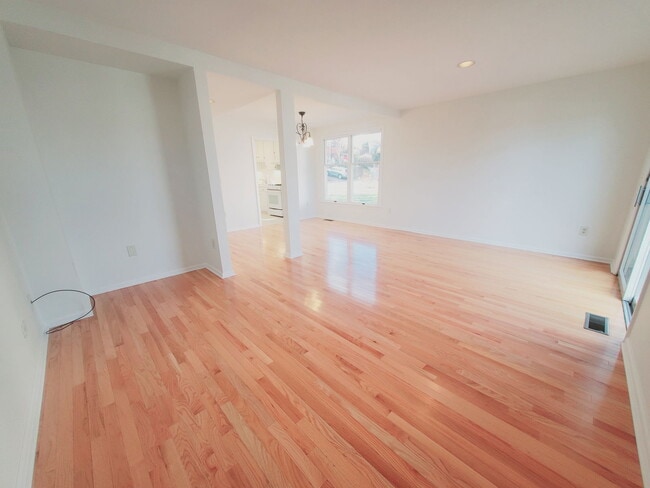 Photo - 57 Whitmore Ln