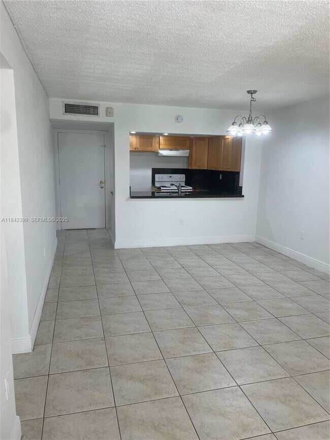 Photo - 10500 SW 108th Ave Unit B410