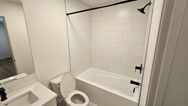 Photo - 12006-12091 91 St NW Unit 12006 GAR