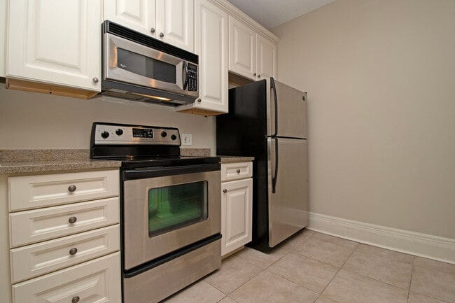 Photo - 598 Summit Ave Unit 3