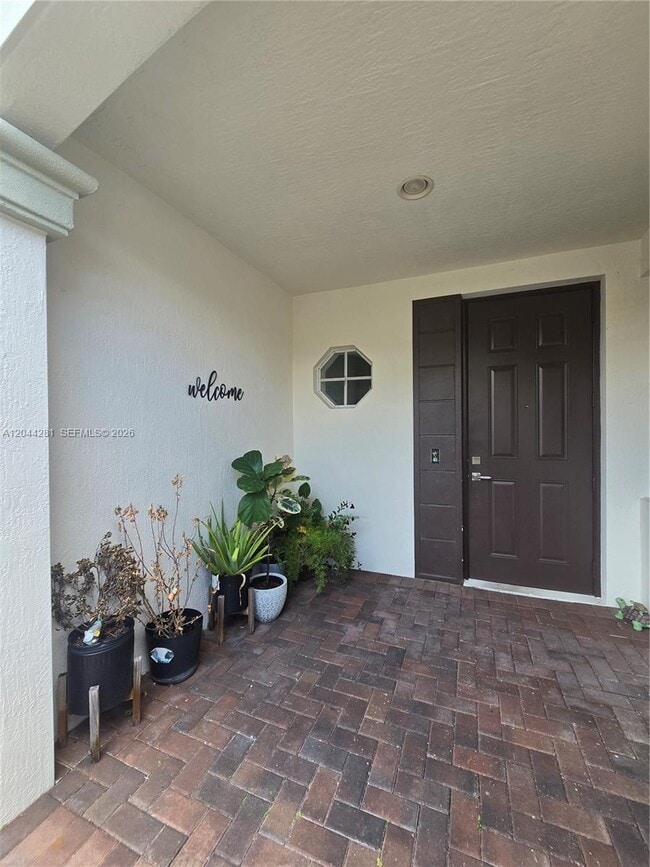 Photo - 9738 Darlington Pl