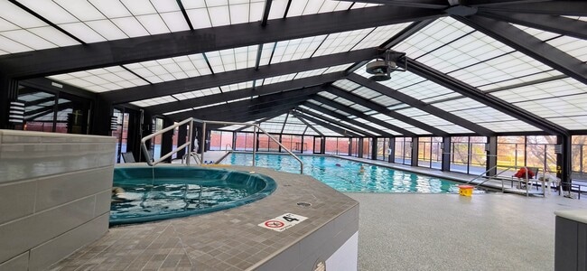 Photo - 5415 N Sheridan Rd Unidad 1414