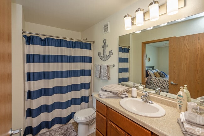 2BR, 2BA,- 847 SF - Lock in Your 2026 Rate Now at TLofts!