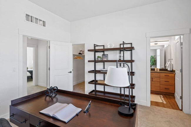 2 Bed 2.5 Bath Secondary