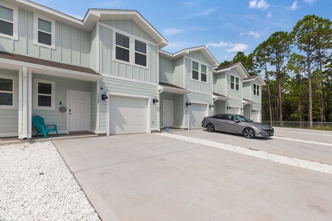 Photo - 5724 Sandy Walk St