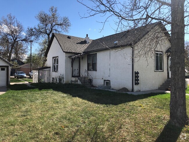 Building Photo - 746 Cook Ave Rental