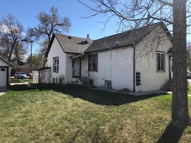 Building Photo - 746 Cook Ave Rental