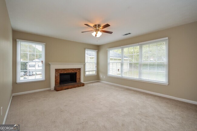 Photo - 145 Cinnamon Fern Cir