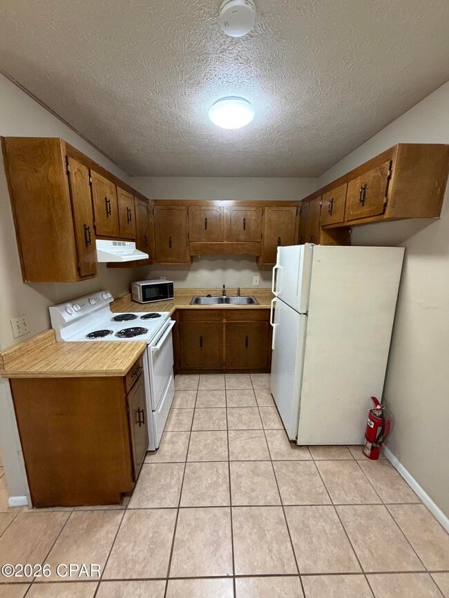 Photo - 600 N Bob Little Rd