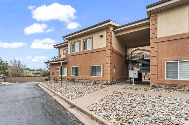 Building Photo - 3775 Hartsock Ln Unit 101 Rental
