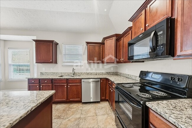808 Ottoe Ct