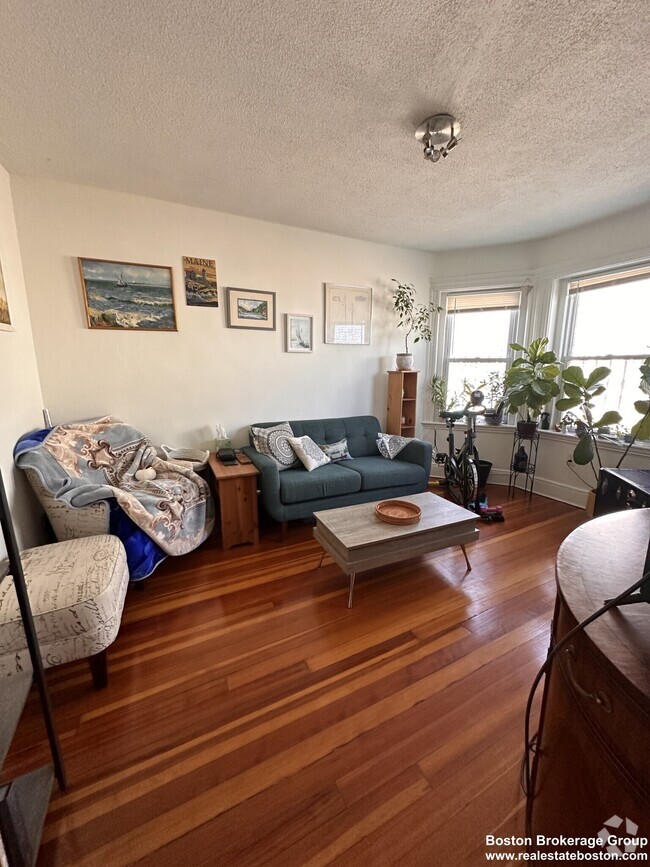 Building Photo - 4A Weld Ave Unit 1 Rental