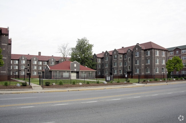 Brownstone Apartments - Brownstone Apartments