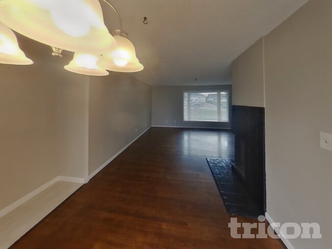 Photo - 6028 S 118th Pl