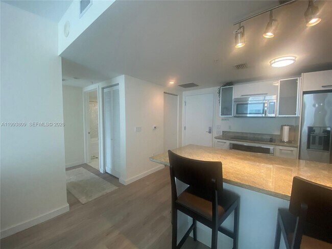 Photo - 185 SW 7th St Unit 2510