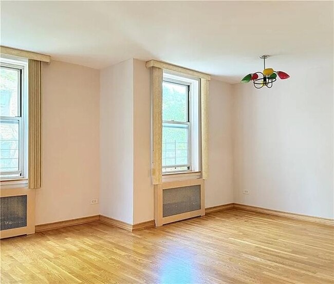 Photo - 2678 Ocean Ave