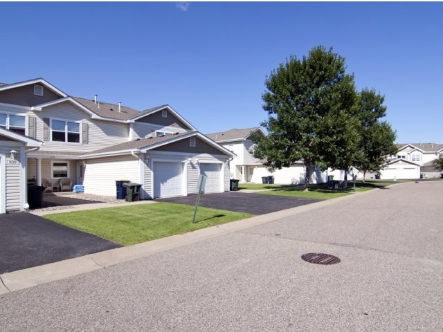 Farmington Family Townhomes - Farmington Family Townhomes