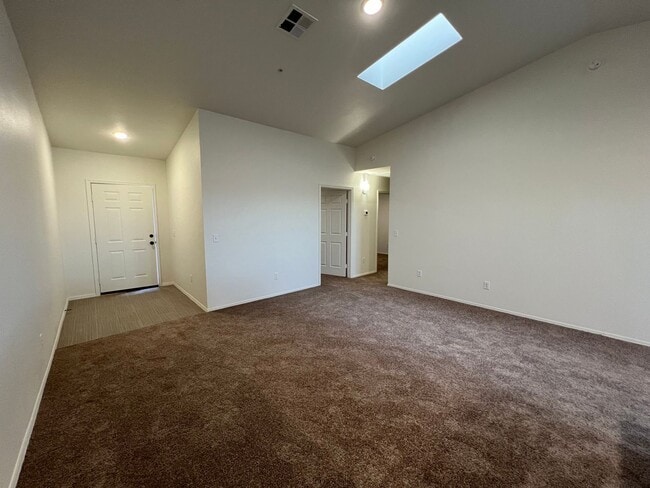 Photo - NEWER TOWNHOME!