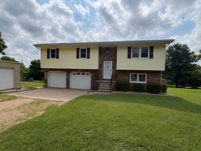 Building Photo - 20740 Harris Ln