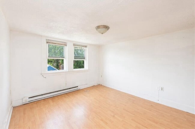 Photo - 6 Howard St Unit 3