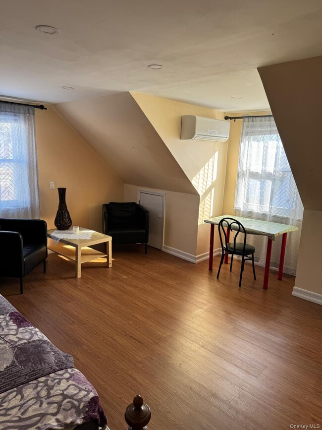 Photo - 73-49 188th St Unit 2