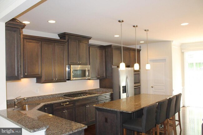 Photo - 20244 Center Brook Square