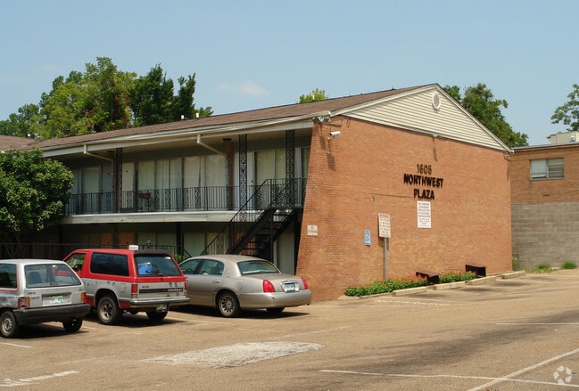 Northwest Plaza - Northwest Plaza Apartments