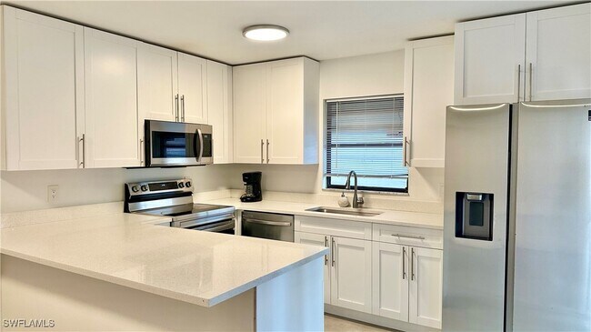 Building Photo - 17989 San Juan Ct SE Unit 1