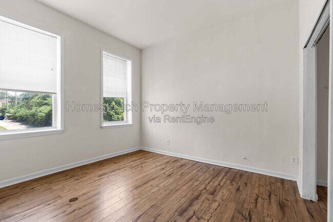 3747 Oregon Ave