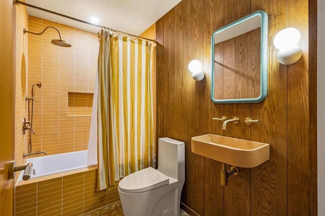 Photo - 10102 Warrington Cv