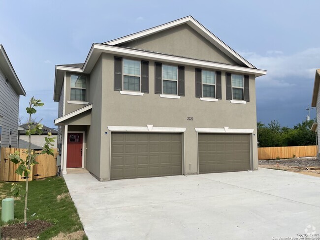 Building Photo - 2222 Sandlewood Cv Rental
