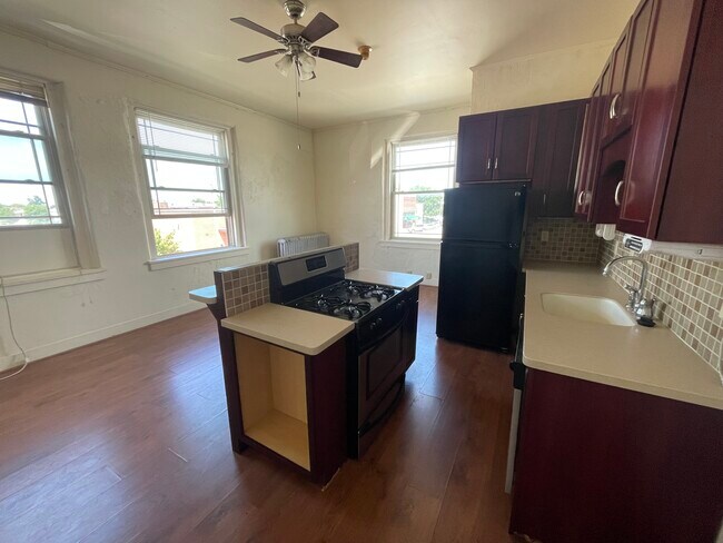 Photo - Sunflower Estate LLC Unidad 8