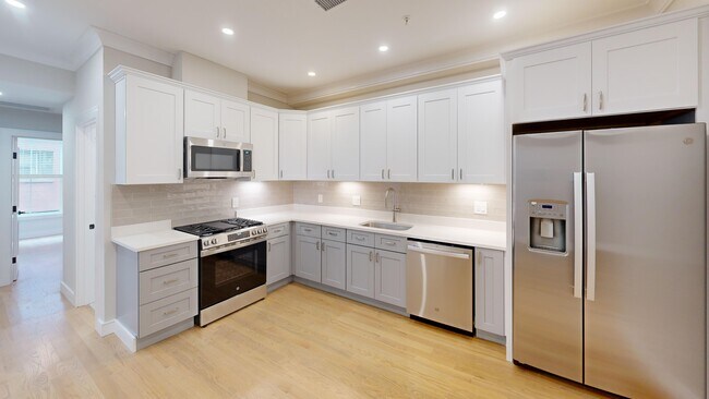 Photo - 230 Tremont St Unit 3