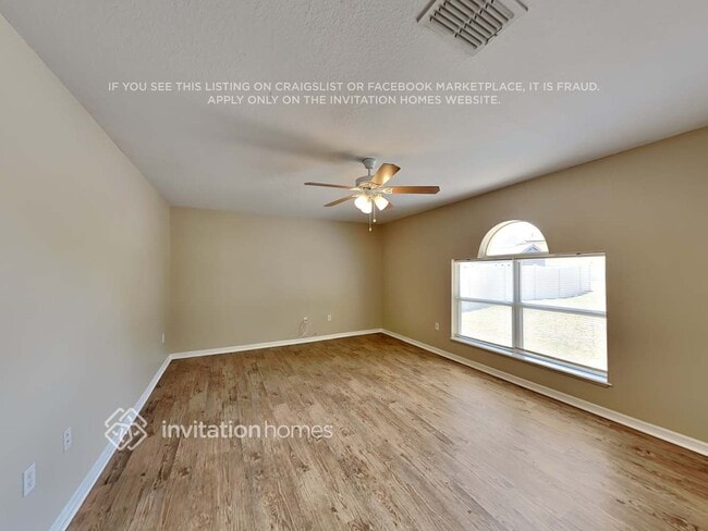 Photo - 437 Hammerstone Ave